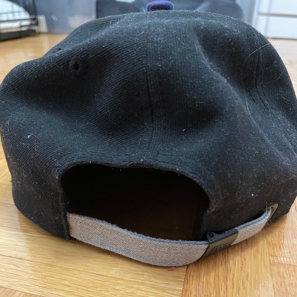 Toronto Raptors Strapback Cap - Picture 3 of 6